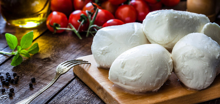 ¿Cuál es la diferencia entre la mozzarella y la burrata?